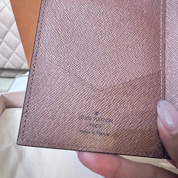SOLD!Louis Vuitton Monogram Passport wallet! Brand new - Picture 3 of 10